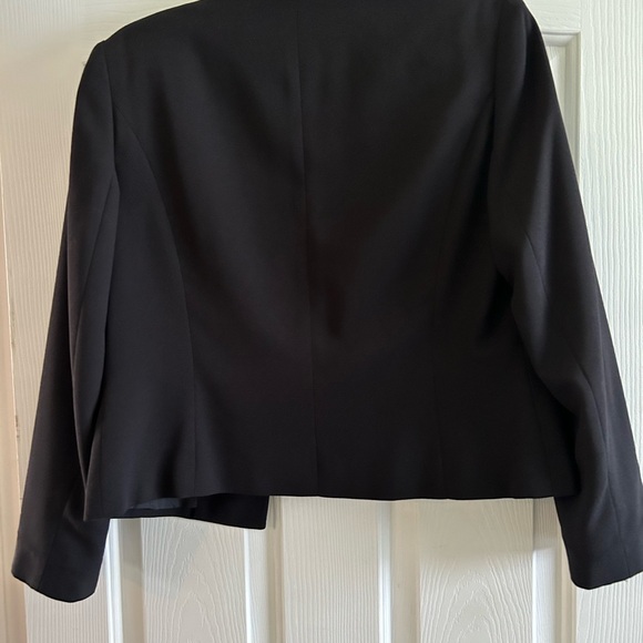 Black open front blazer - Picture 2 of 6